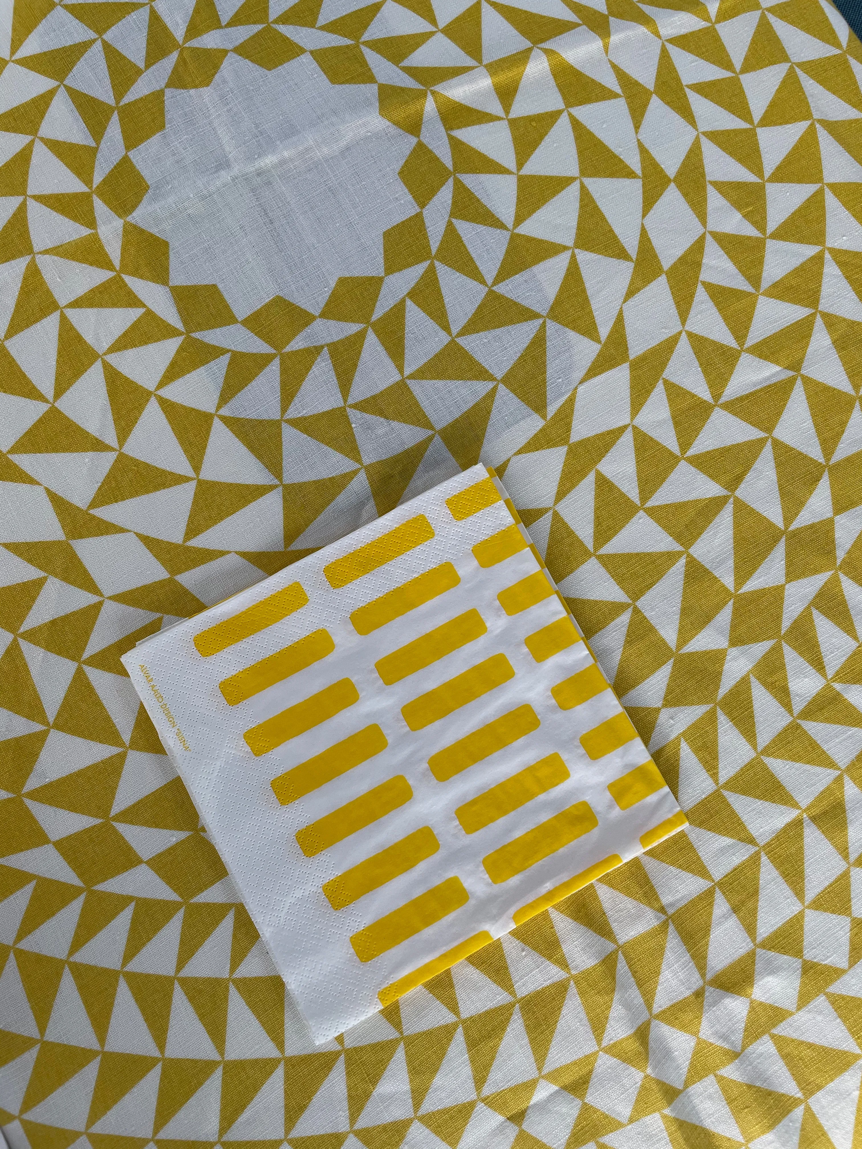 Artek Sienna Paper Napkins Yellow (set of 2)